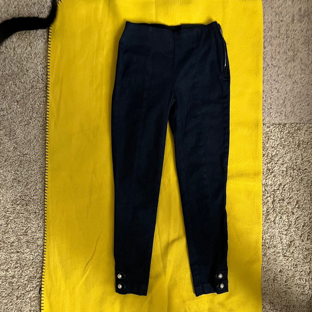 Ann Taylor new tight jeans with pearl buttons 0